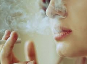 Cảnh báo: Muốn khỏi đau dạ dày thì đừng hút thuốc lá